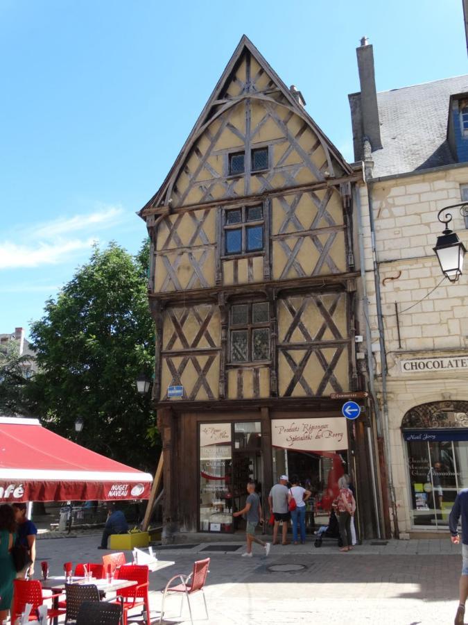 Appartement Coquet Centre Ville Filigrando Bourges Exterior photo